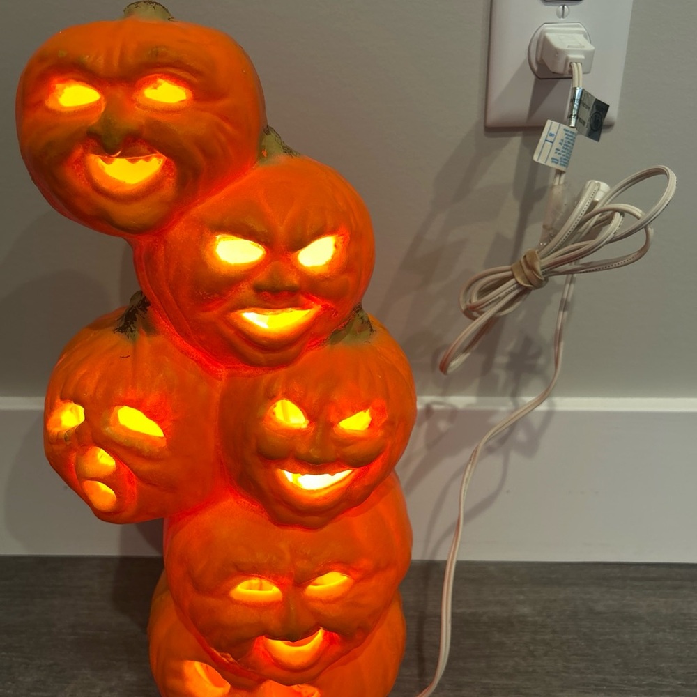 Vintage Gemmy 6 Stacked Foam Blow Mold Halloween Jack-O-Lanterns Light Up - Picture 2 of 10